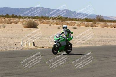 media/Apr-17-2022-CVMA (Sun) [[f474cfa795]]/Race 14 500 Supersport-350 Supersport (Holeshot)/